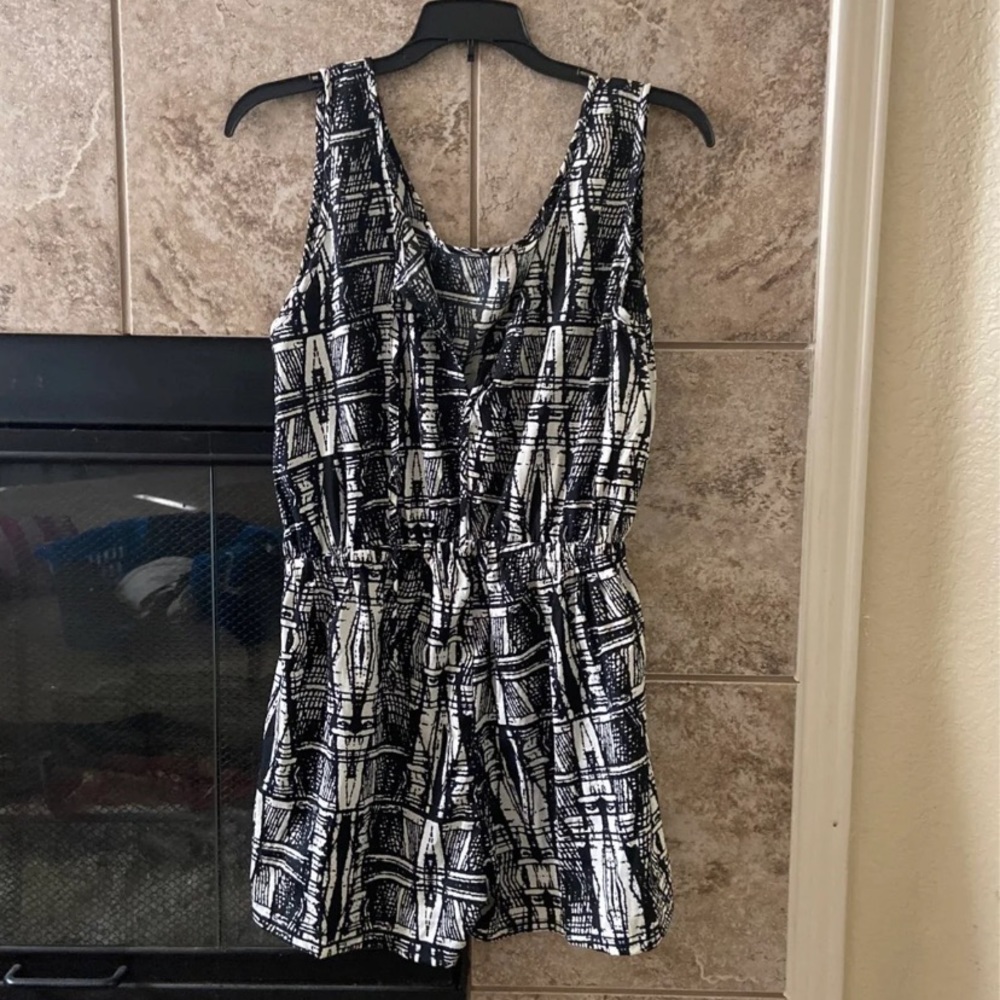 Black and white print Jumper